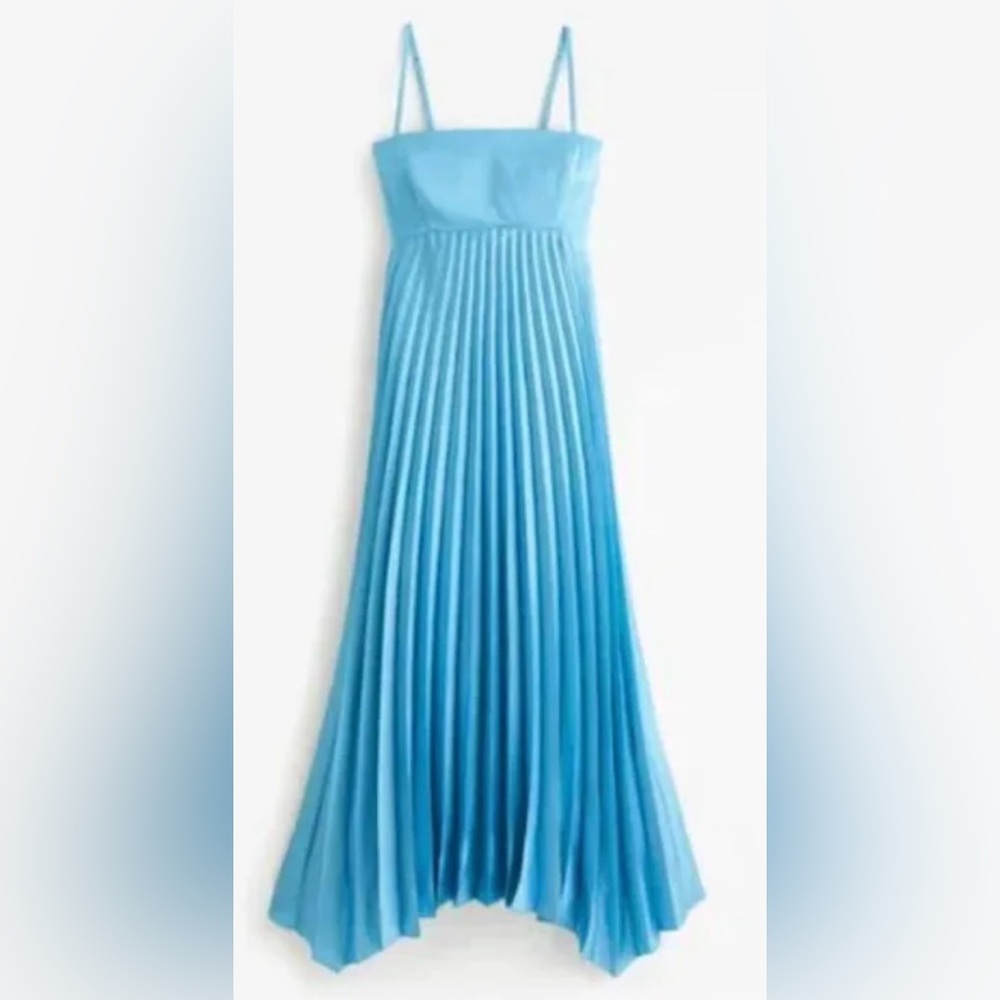 Elegant Blue Pleated Dress